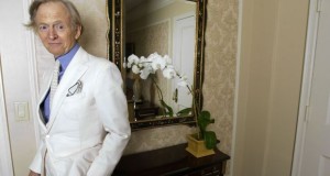 Novelists such as Tom Wolfe (above) and Martin Amis offered an eerie forecast of the financial crises that lay ahead. Photograph: AP Photo/Jim Cooper